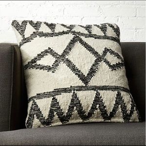 CB2 ASTERIX GEOMETRIC PILLOW 20"